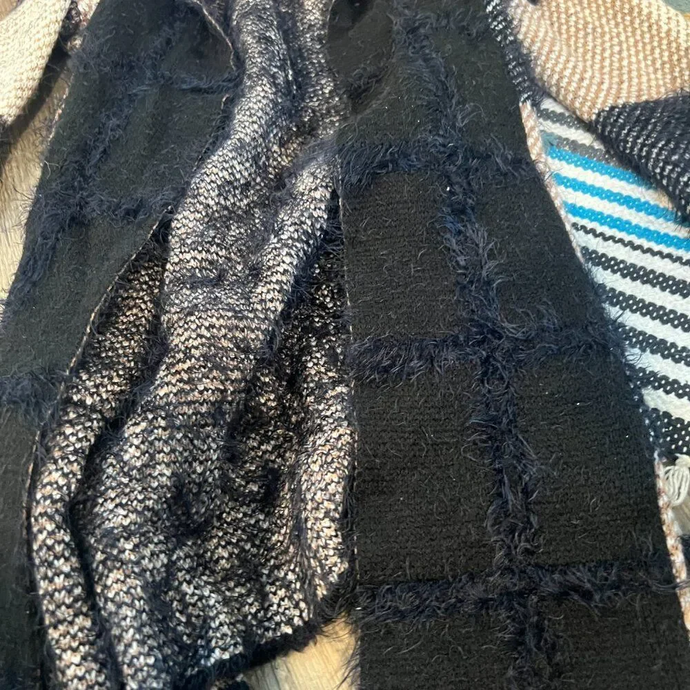 Black Tape fuzzy xs cardigan‎